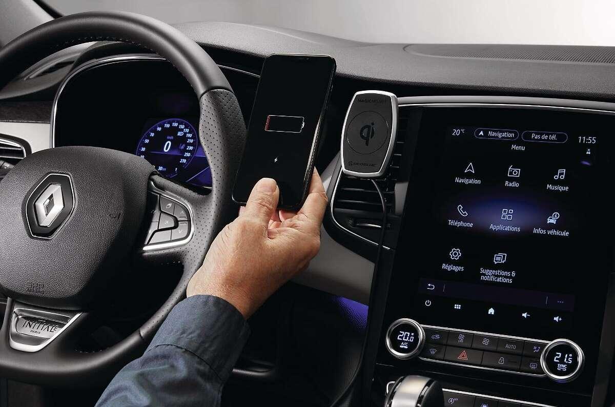 Indukcyjna magnetyczna ładowarka do smartfona mocowana na kratce nawiewu