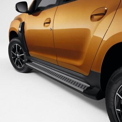 Mocowania stopnia bocznego Dacia Duster